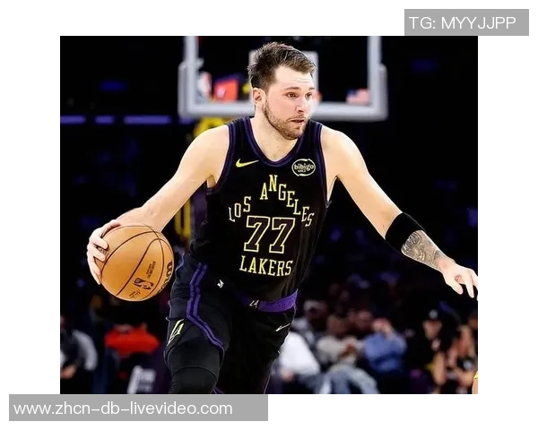 东契奇加盟助力詹姆斯数据全面提升湖人强势攀升至西部第二位 东契奇加盟助力詹姆斯数据全面提升湖人强势攀升至西部第二位