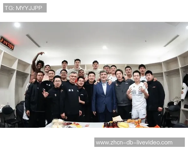 同曦逆袭广东创造历史首次晋级季后赛震惊篮球界